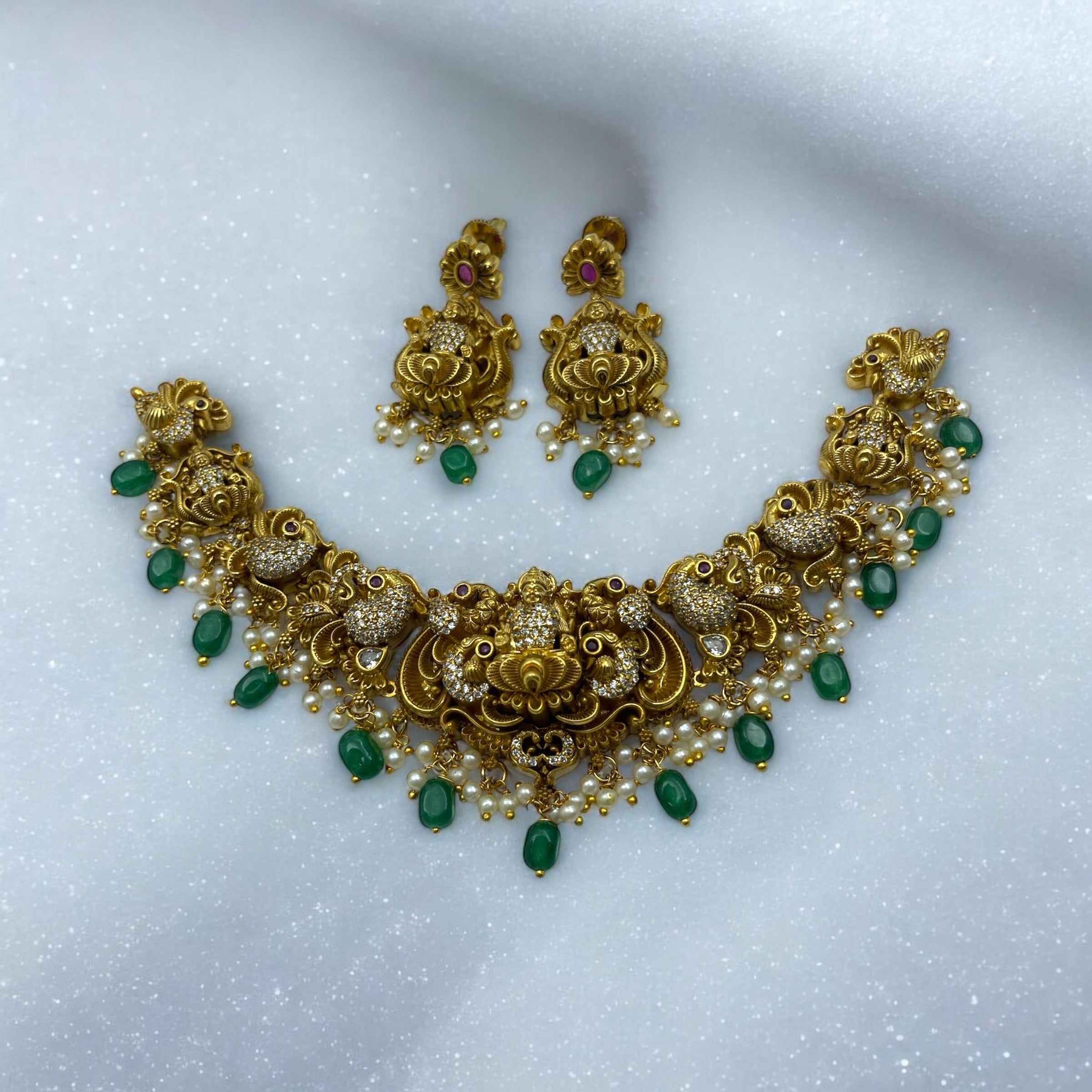 Temple Heritage Choker Set