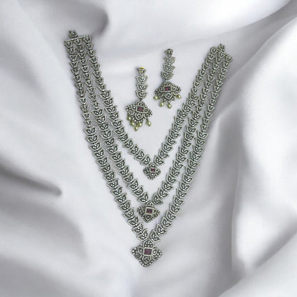 Majestic Radiance Necklace Set