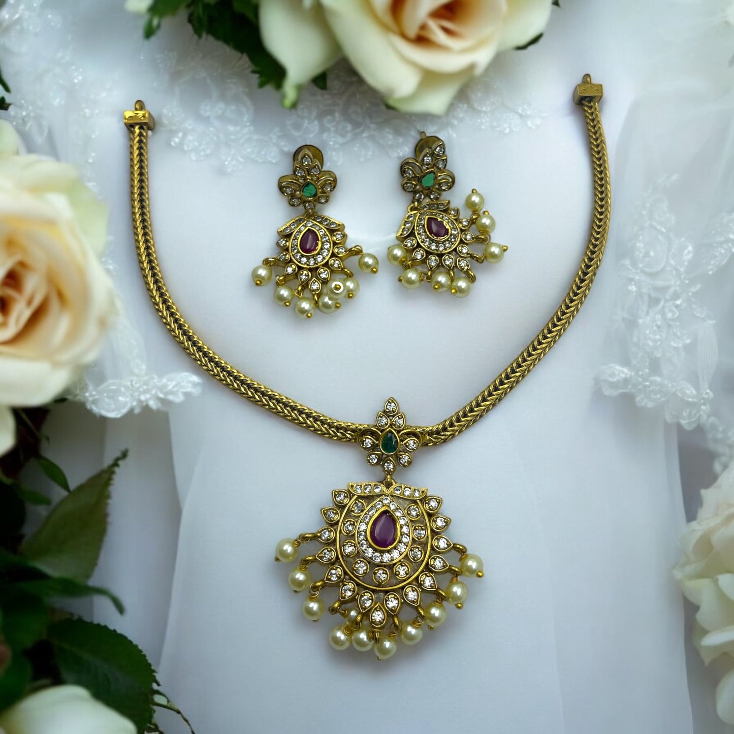 Pearl Kundan Necklace Set