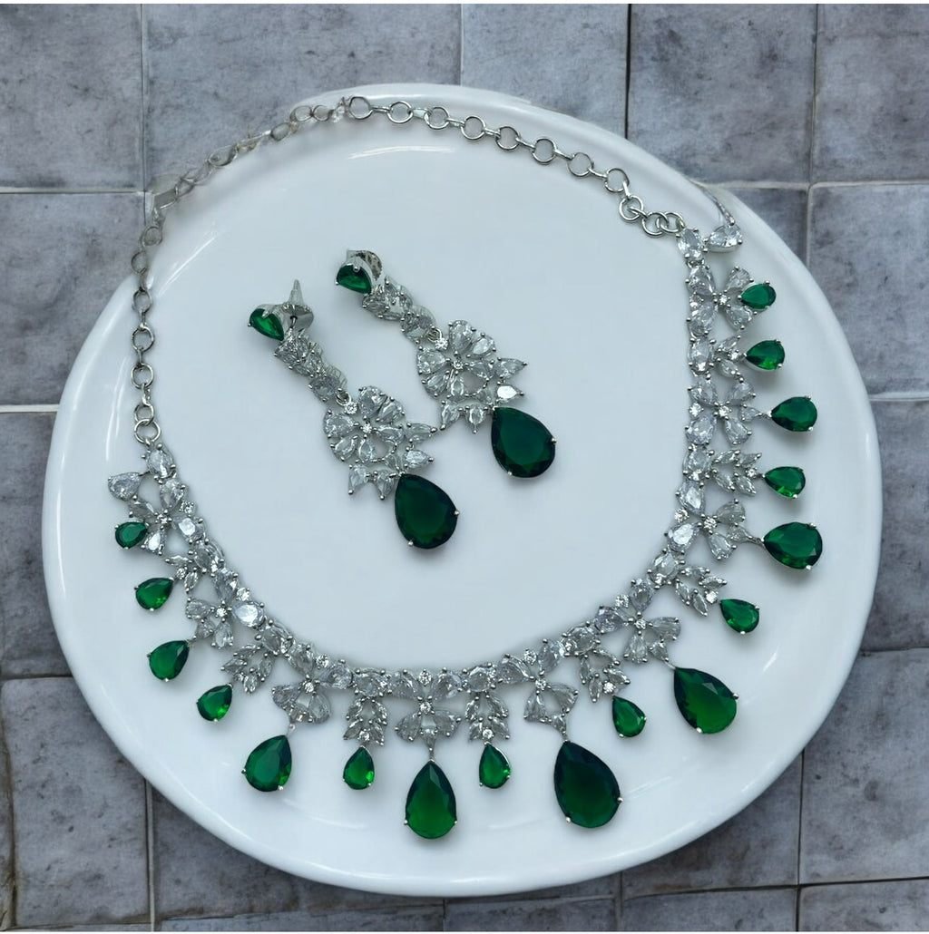 💚 "Zara" Elegance Necklace Set 💚
