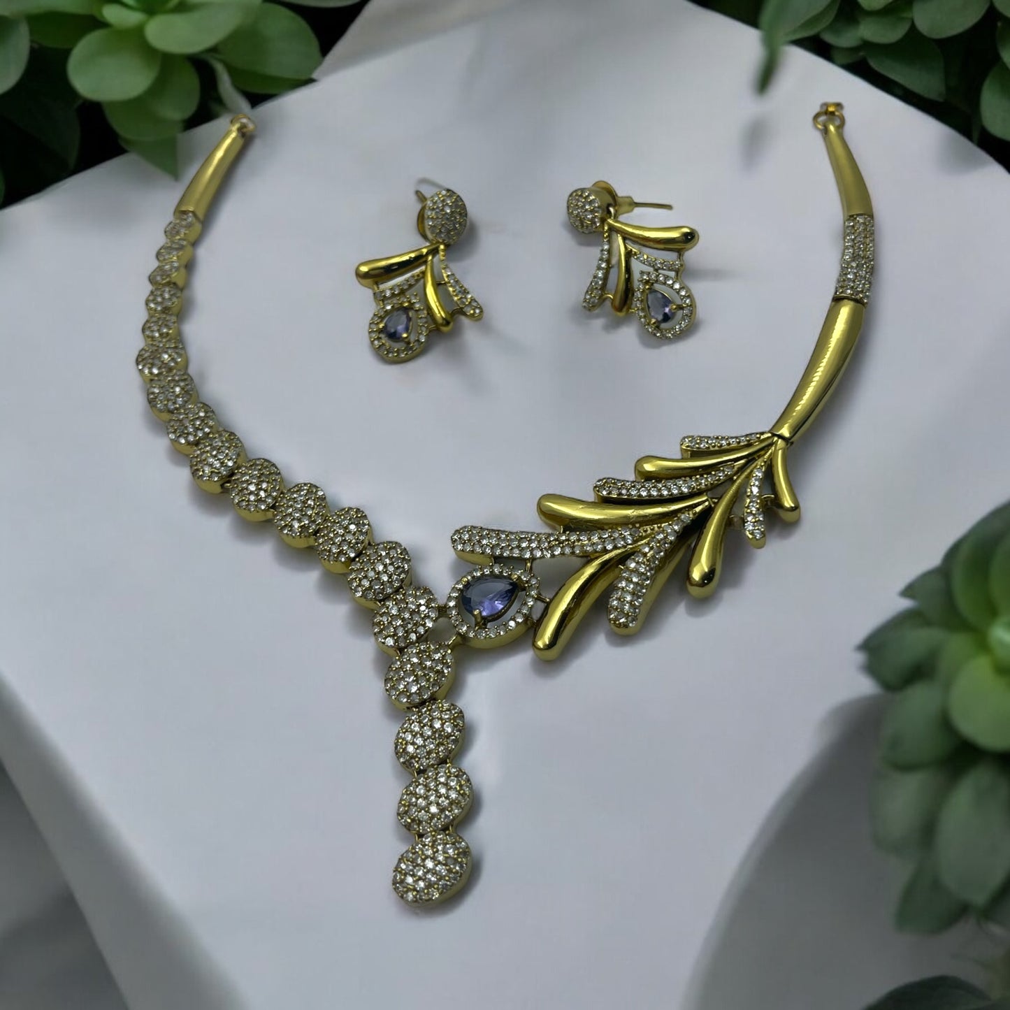 🍂✨ "Golden Fern" Necklace Set ✨🍂