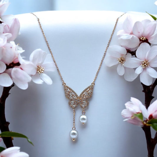 ✨ "Titli Moti" Necklace ✨