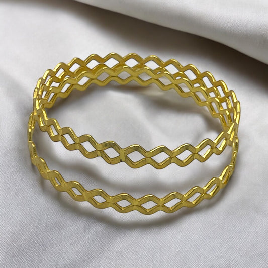 ✨ "Heerkani Kangan" 18K Bangle Set ✨