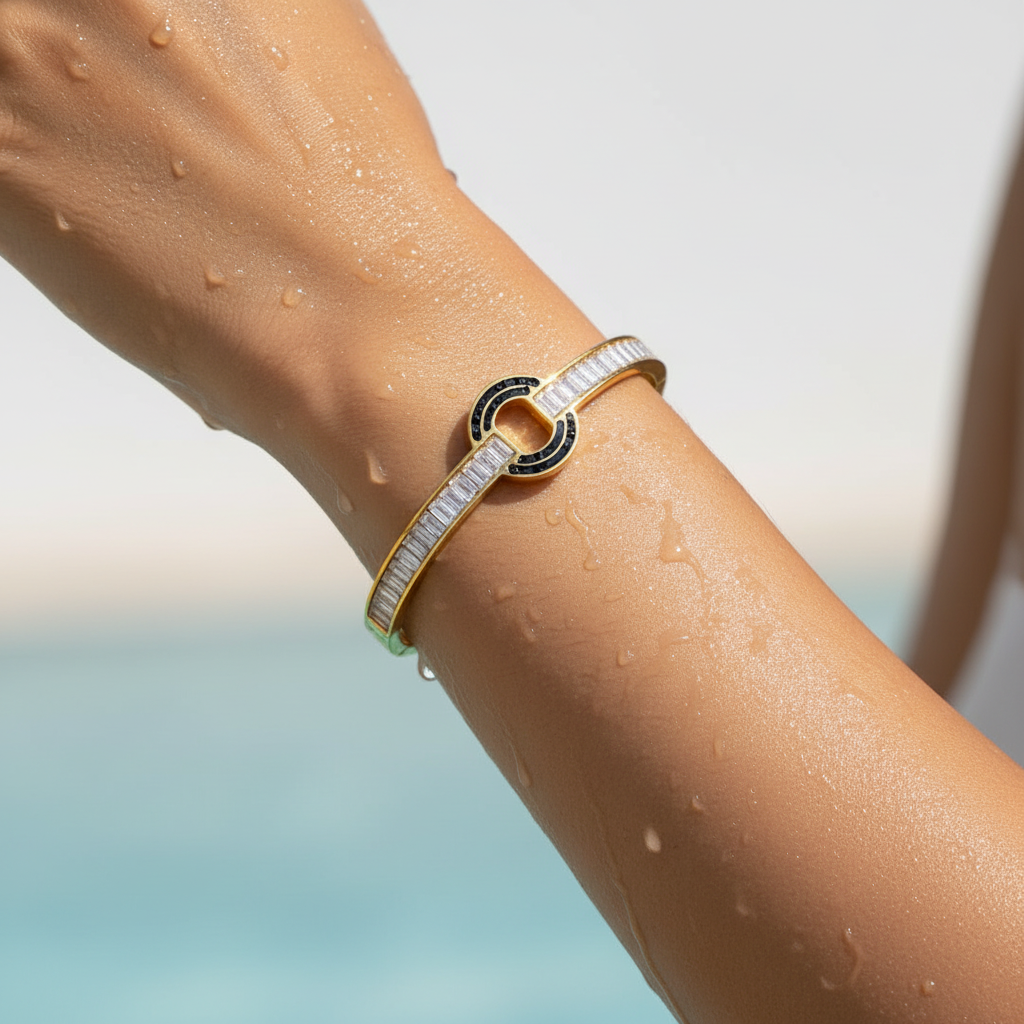 Halo Link Baguette Bracelet