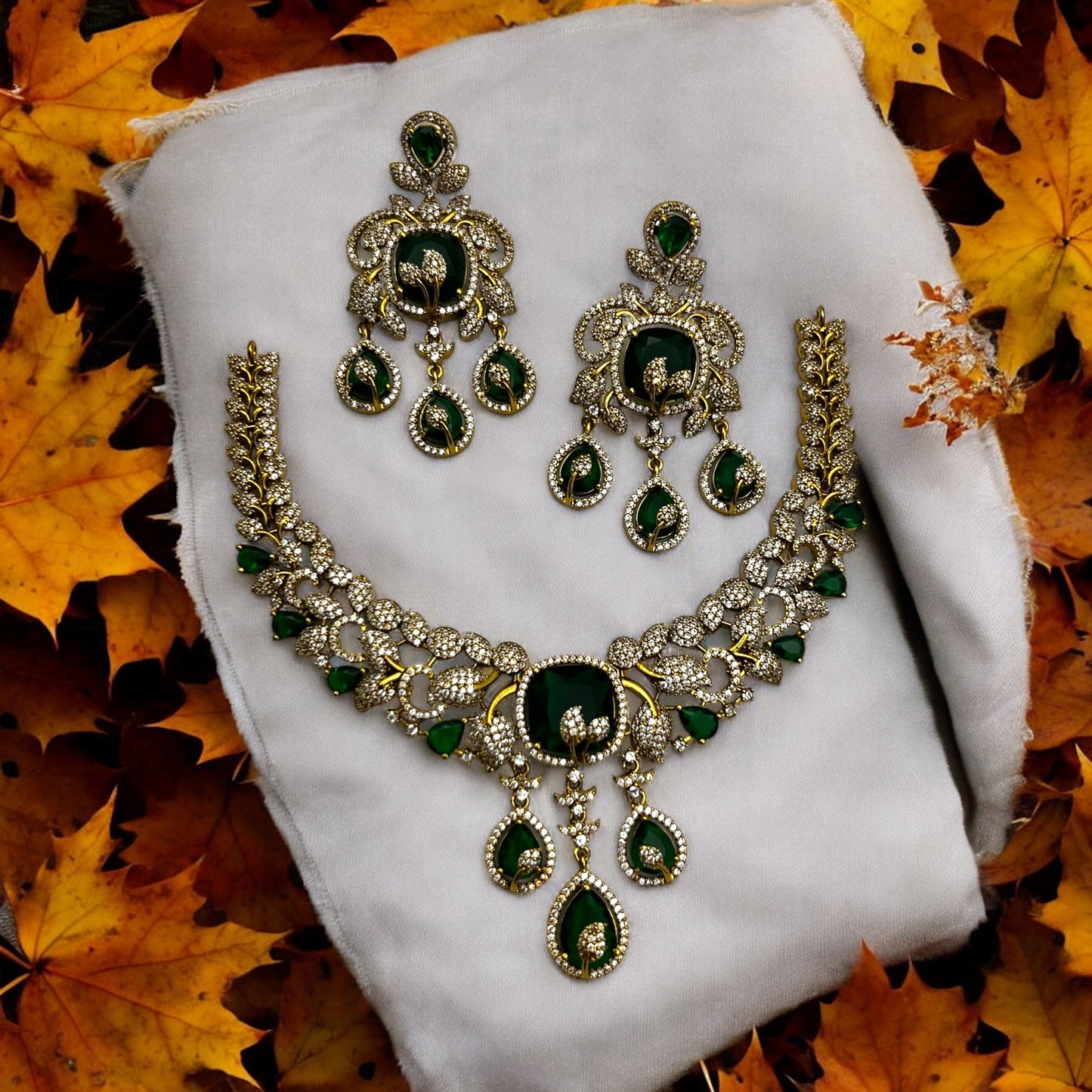 💚"Royal Grace" Necklace Set👑✨