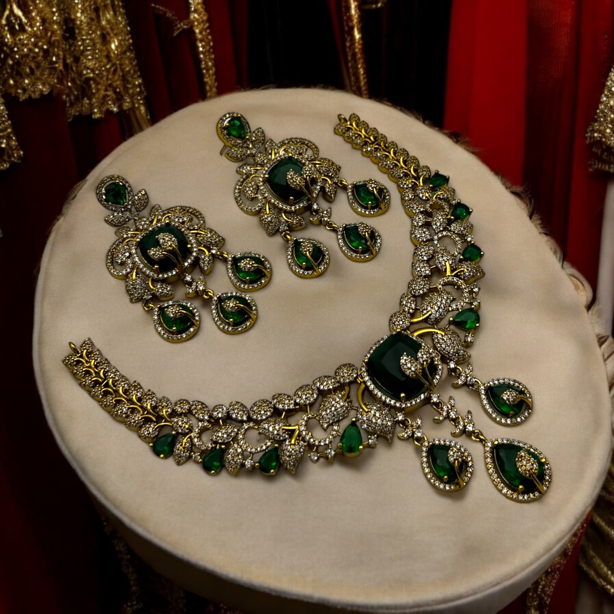 💚"Royal Grace" Necklace Set👑✨