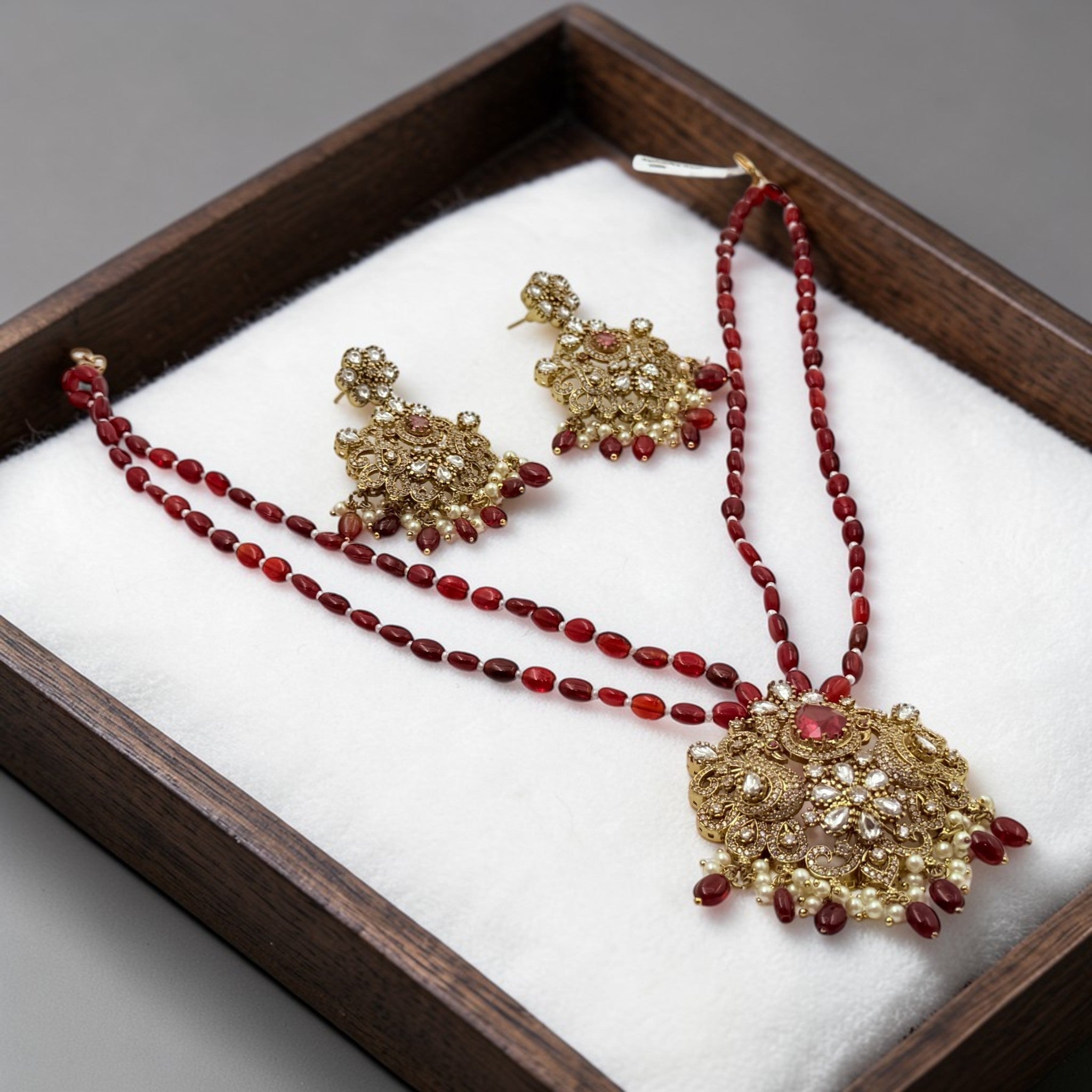 Ruhani Beaded Necklace Set