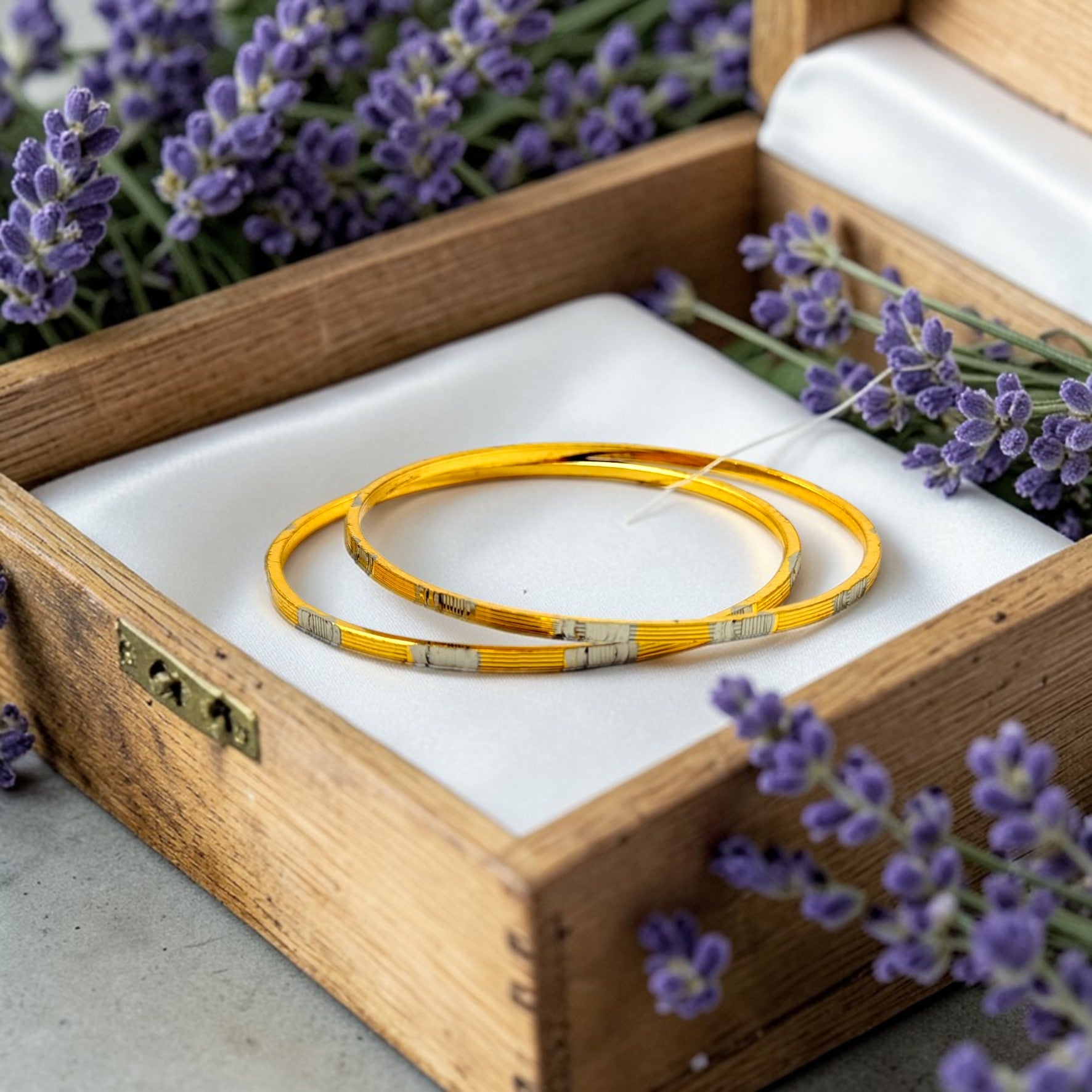 ⭐ "Subtle Radiant Glow" Bangle Set ⭐