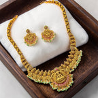 Shaahi Jadau Kundan Necklace Set