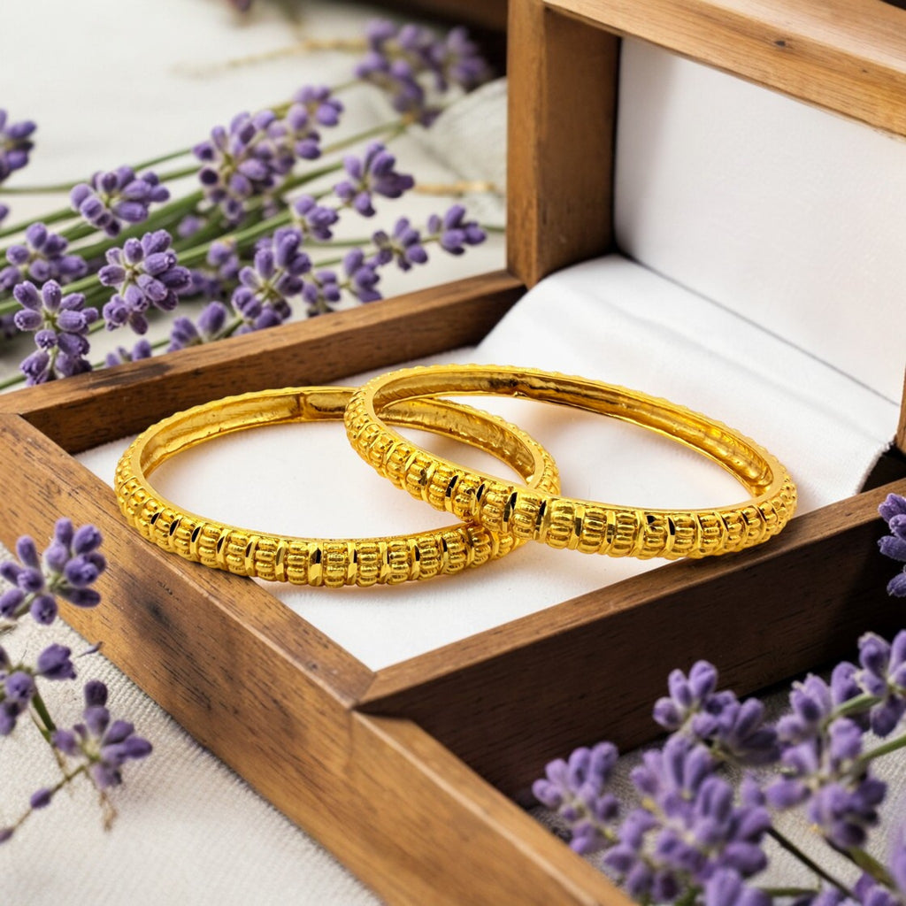 Regal Ribbed Gold Bangle Set