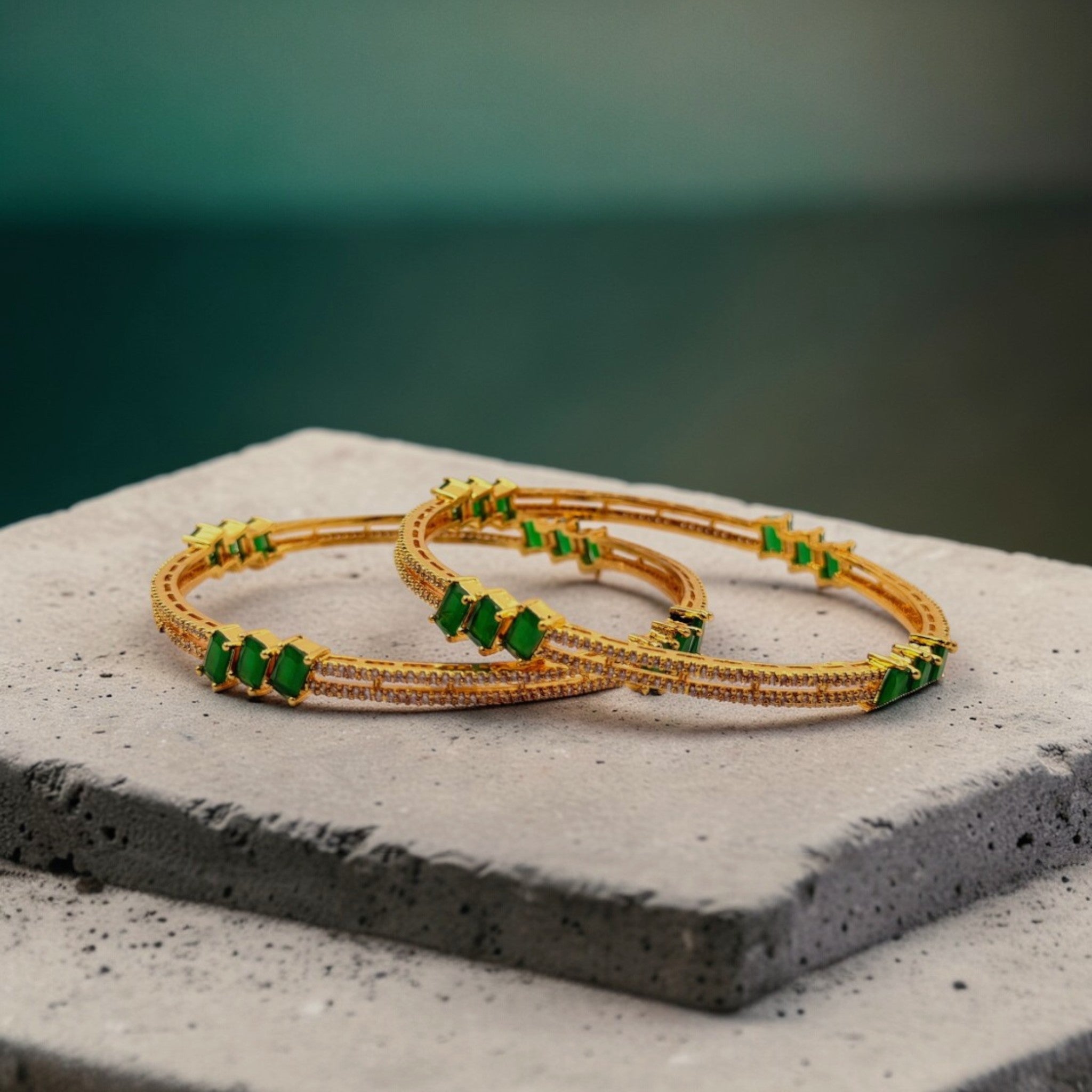 Emerald Line Gold Bangle Set