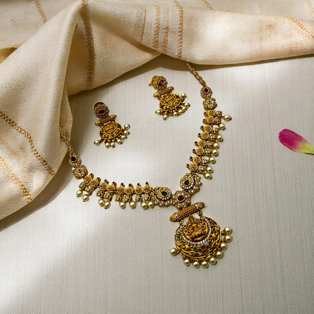 💚✨ "Parijat" Necklace Set