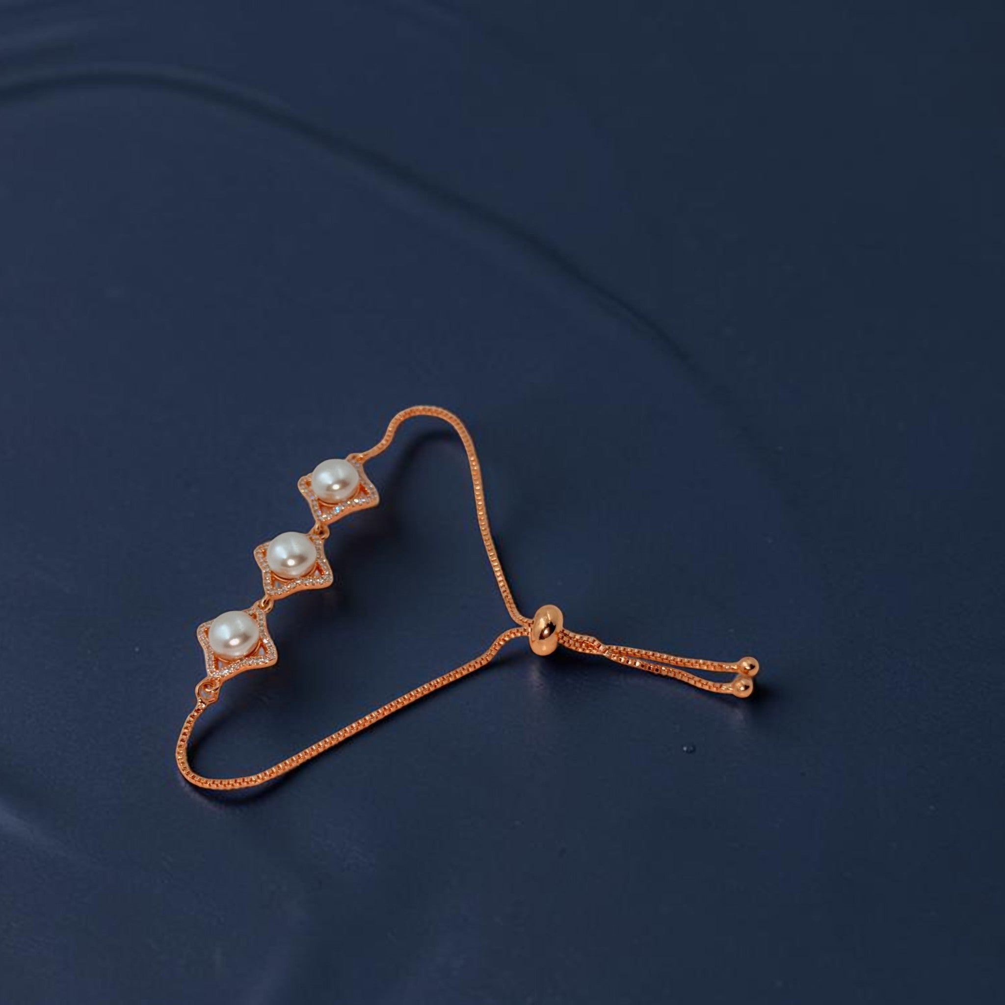 ✨ Elarisse Adjustable Chain Bracelet ✨