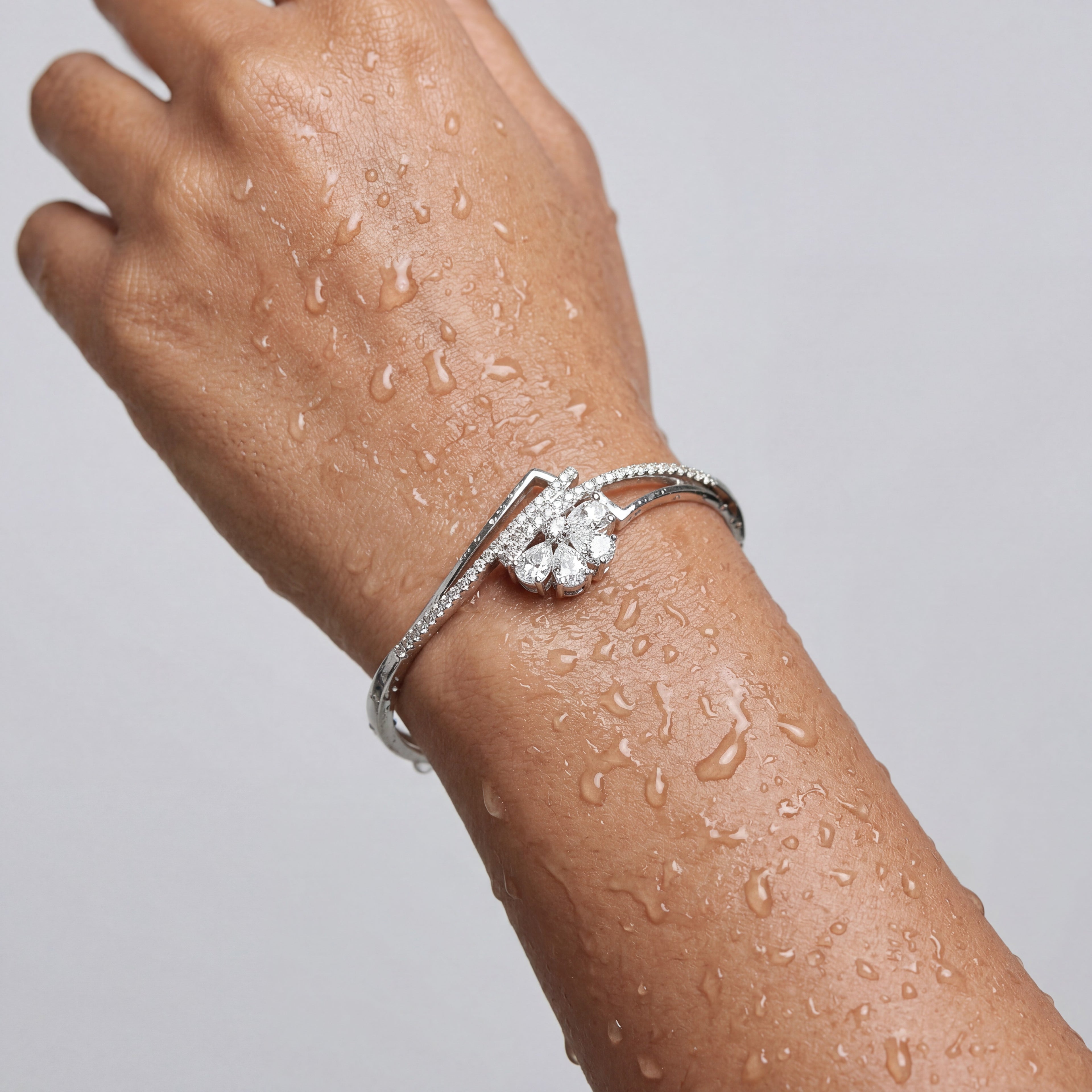 Lysera Bracelet