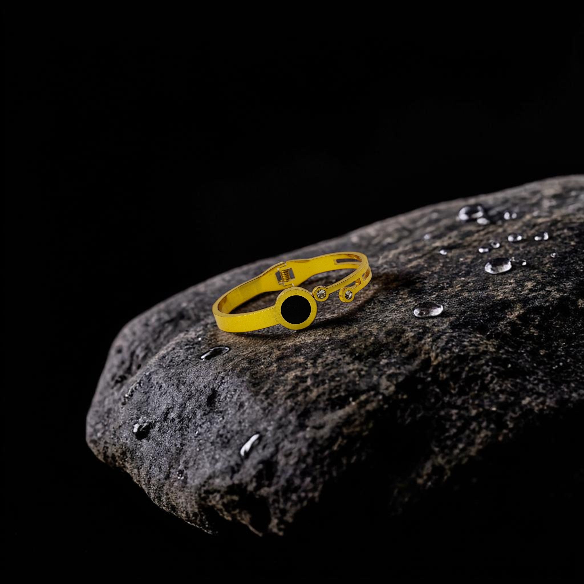 Noir Orbit Bracelet