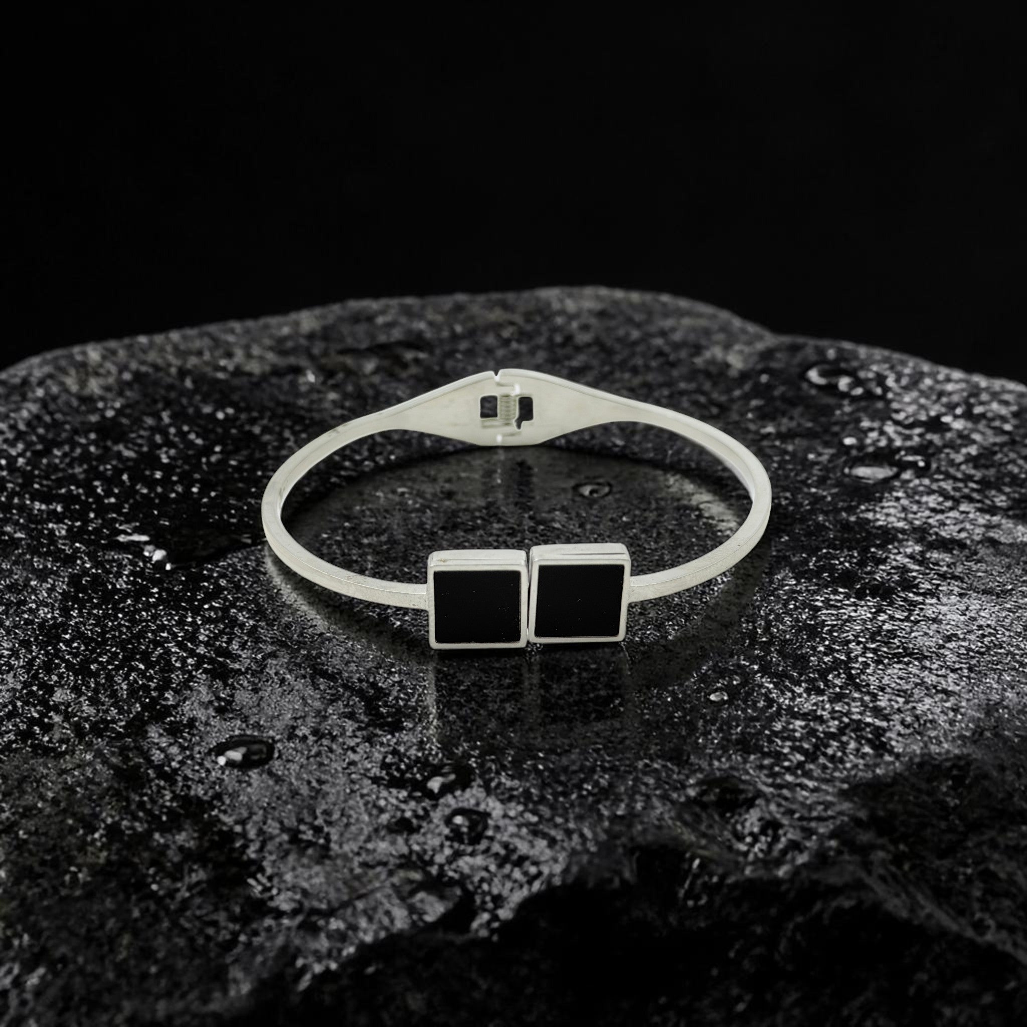 Dual Noir Bracelet
