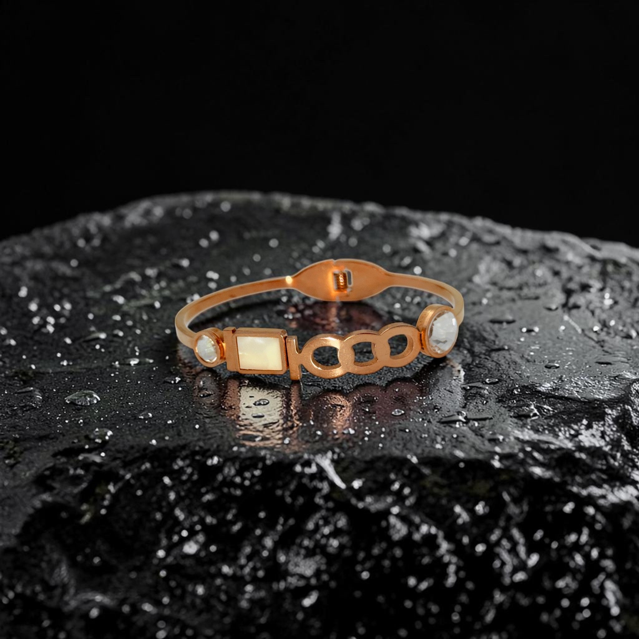 Modern Link Charm Bracelet