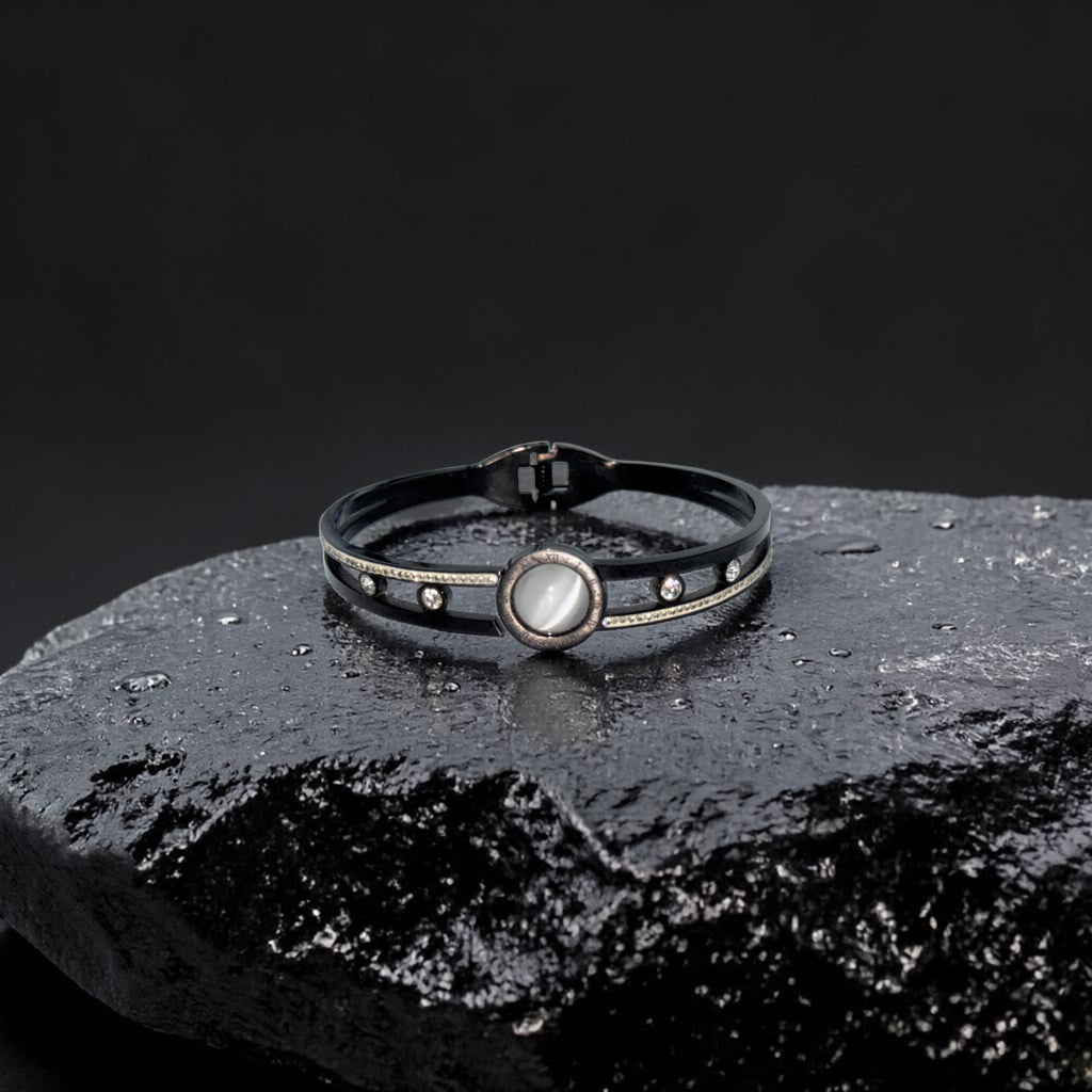 Noir Halo Statement Bracelet