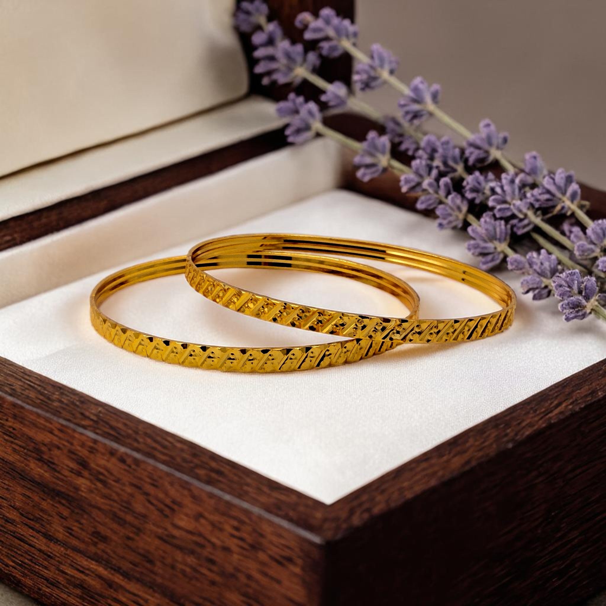 Zarelle Cutwork Gold Bangles