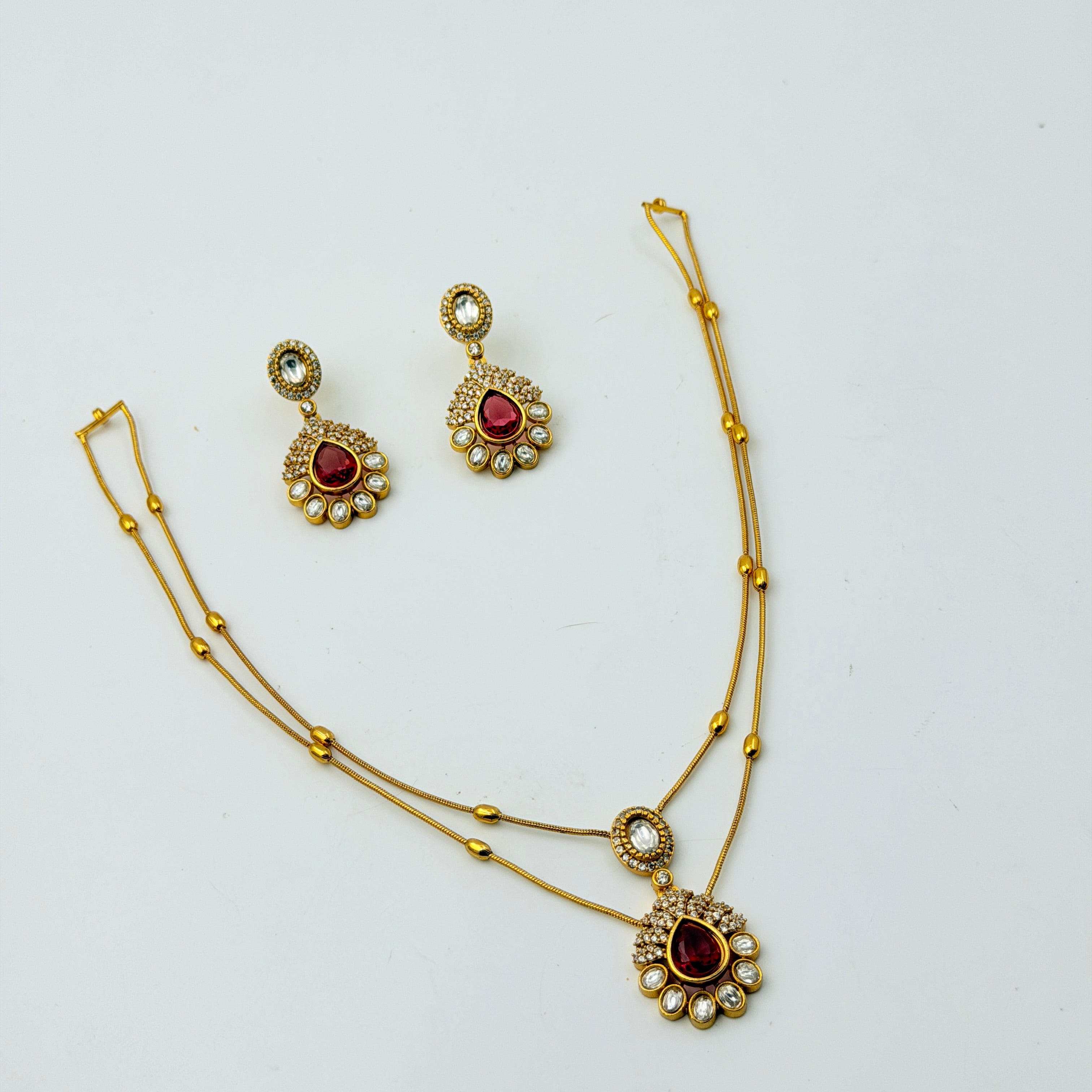 Elegant Dual-Layer Necklace Set
