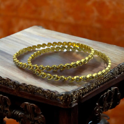 Golden Waves Bangle Set