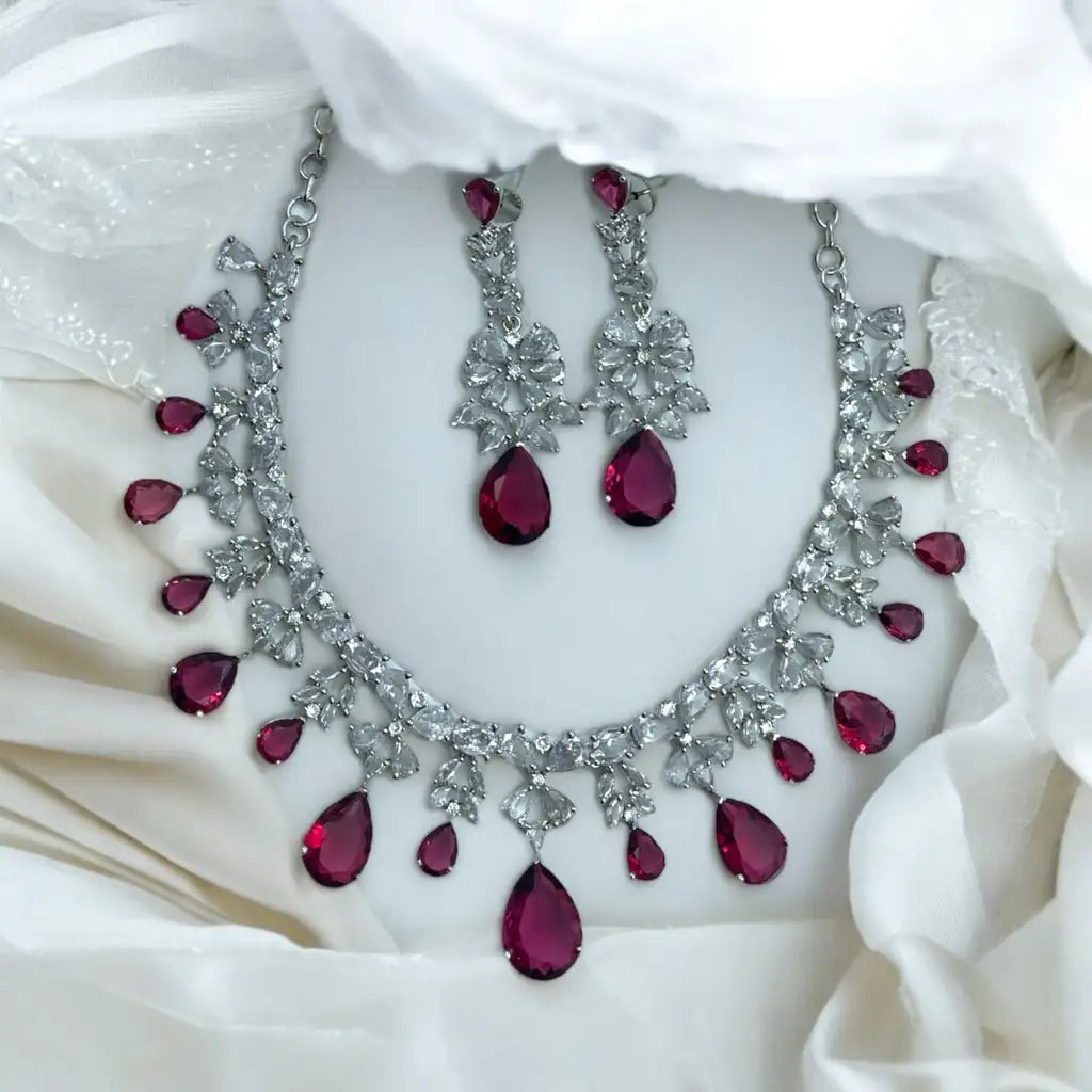Majestic Allure Necklace Set