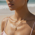 Minimal Gold Ribbon Loop Necklace
