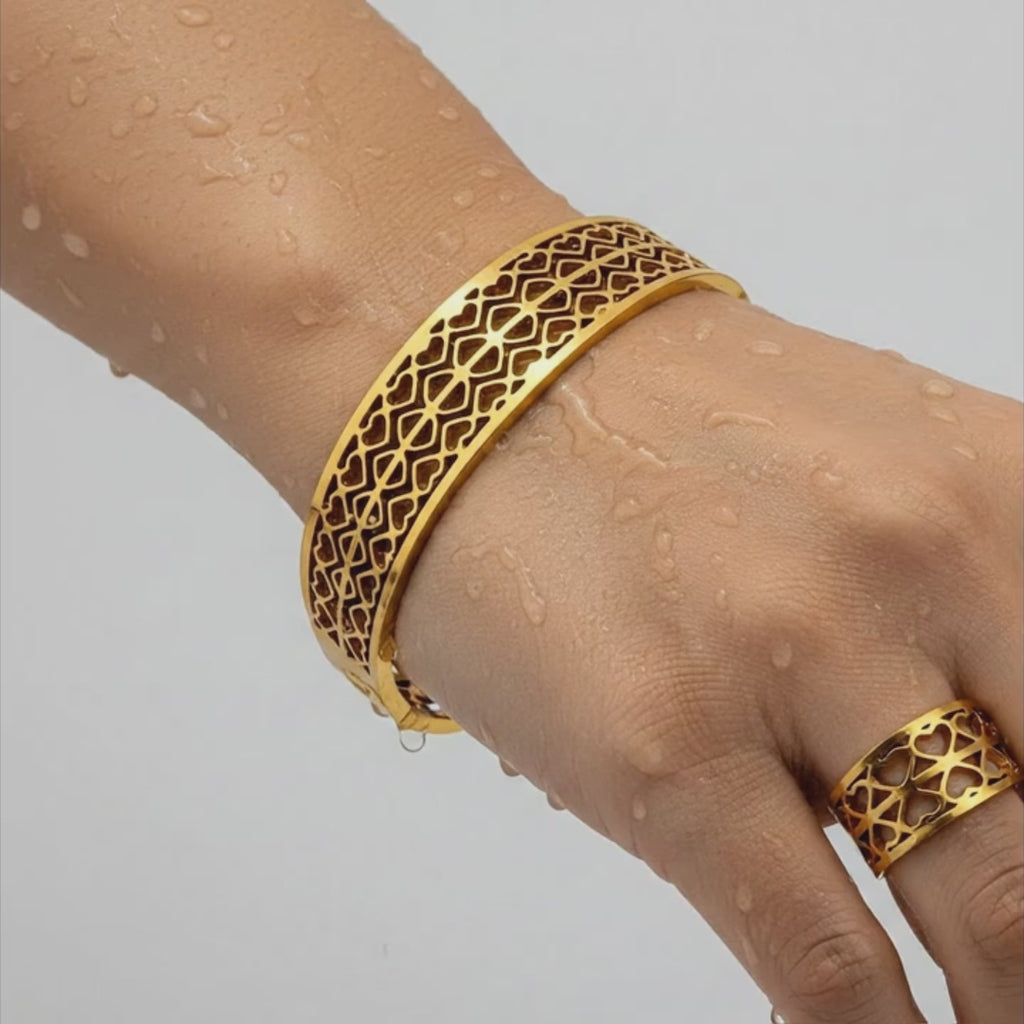 Heart Lattice Gold Cuff & Ring Set