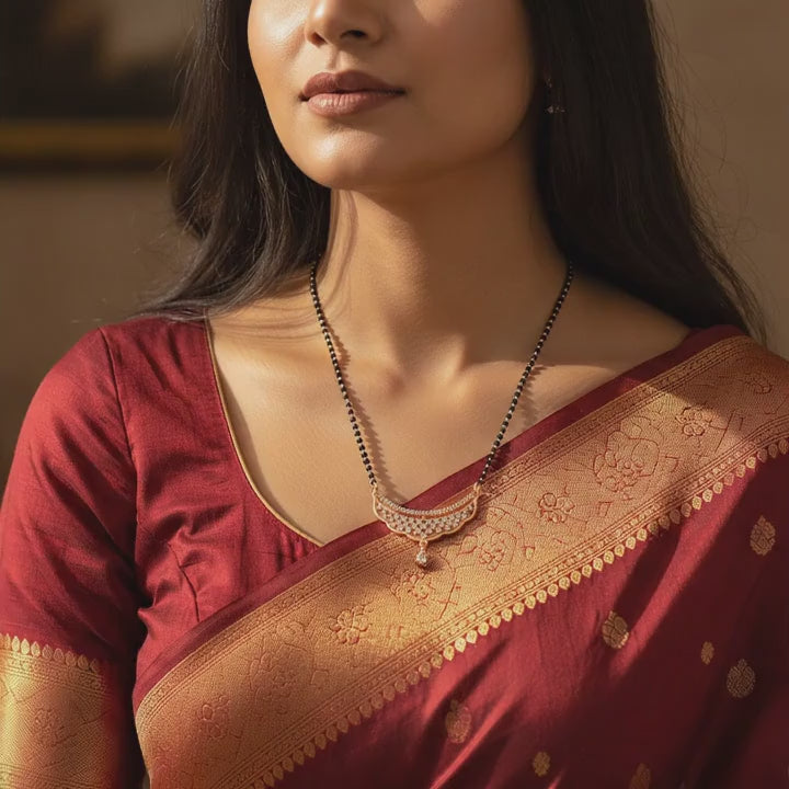 Rose Gold Crescent Filigree Teardrop Mangalsutra
