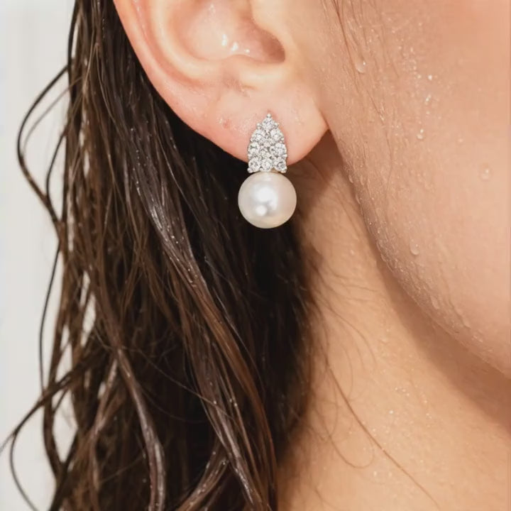 Classic Pearl Spark Studs