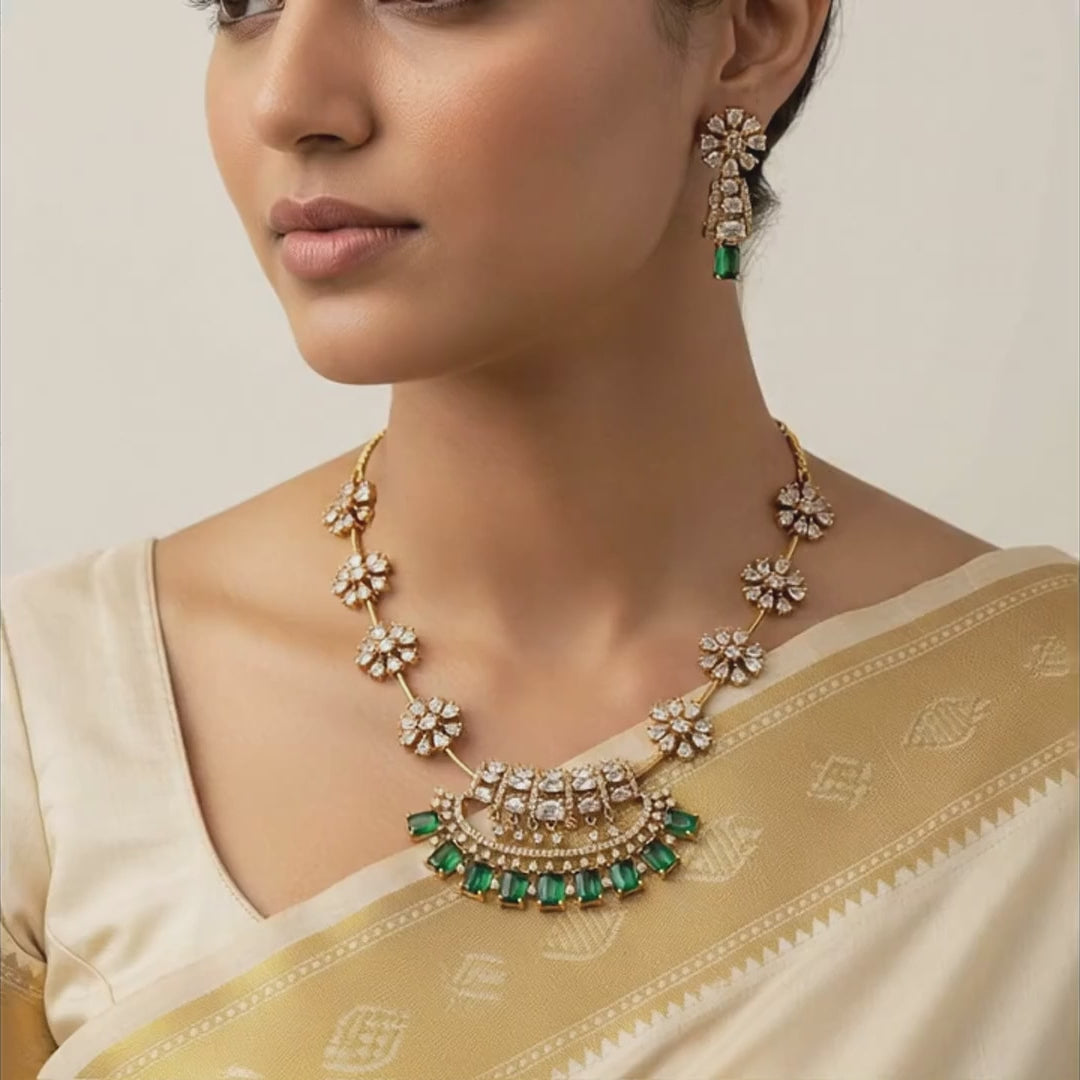 Emerald Arc Floral Necklace Set