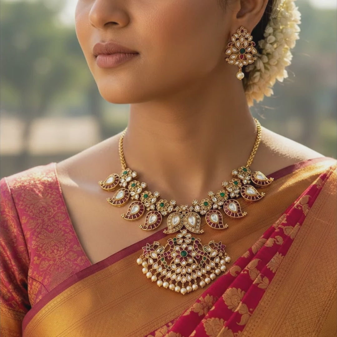 Elegant Paisley Jewelry Set