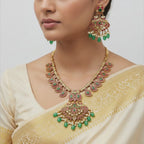 Royal Kundan Jewelry Set
