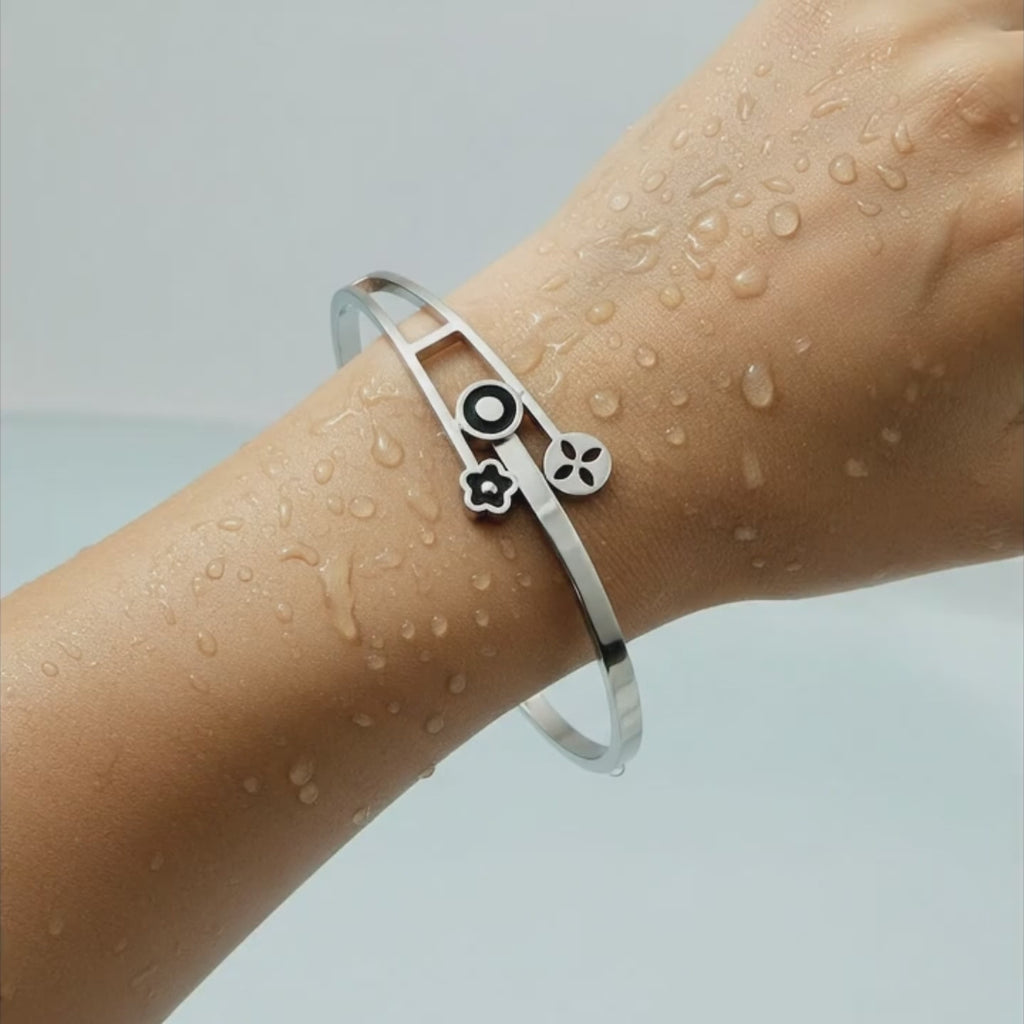Minimal Charm Motif Silver Cuff