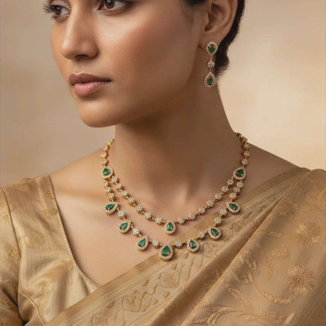 Elegant Emerald Jewelry Set
