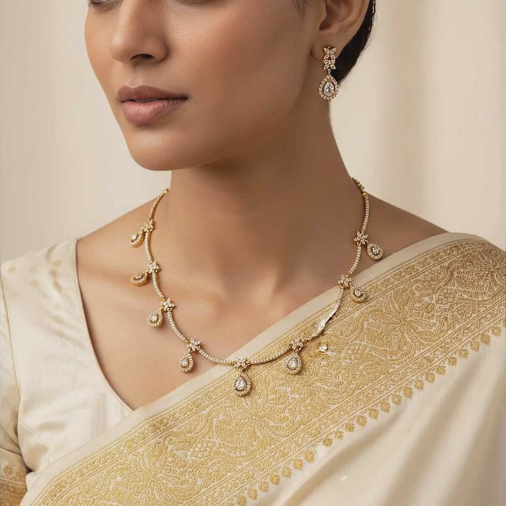 Elegant Teardrop Necklace Set