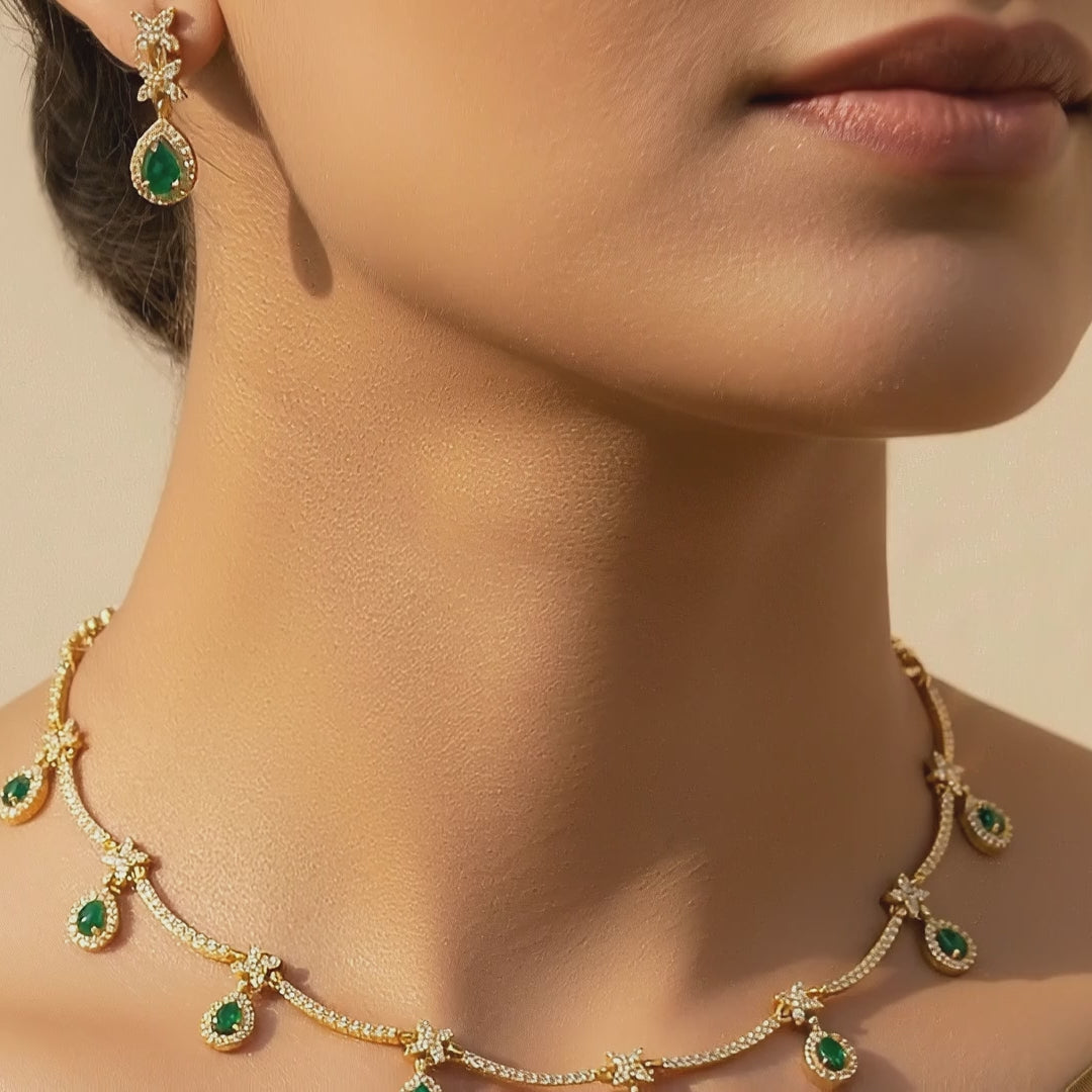 Delicate Emerald Jewelry Set