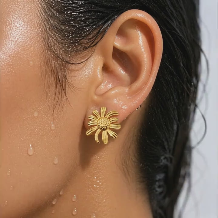 Textured Daisy Earrings
