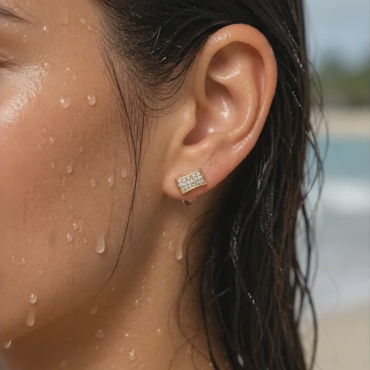 Sophisticated Concave Bar Studs Earrings