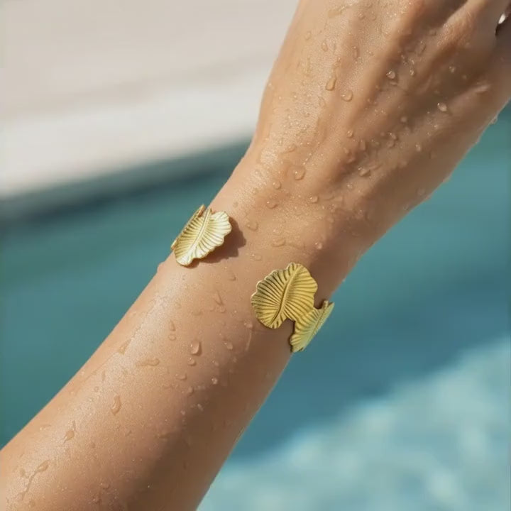 Feather Flow Sculpted Cuff Bracelet