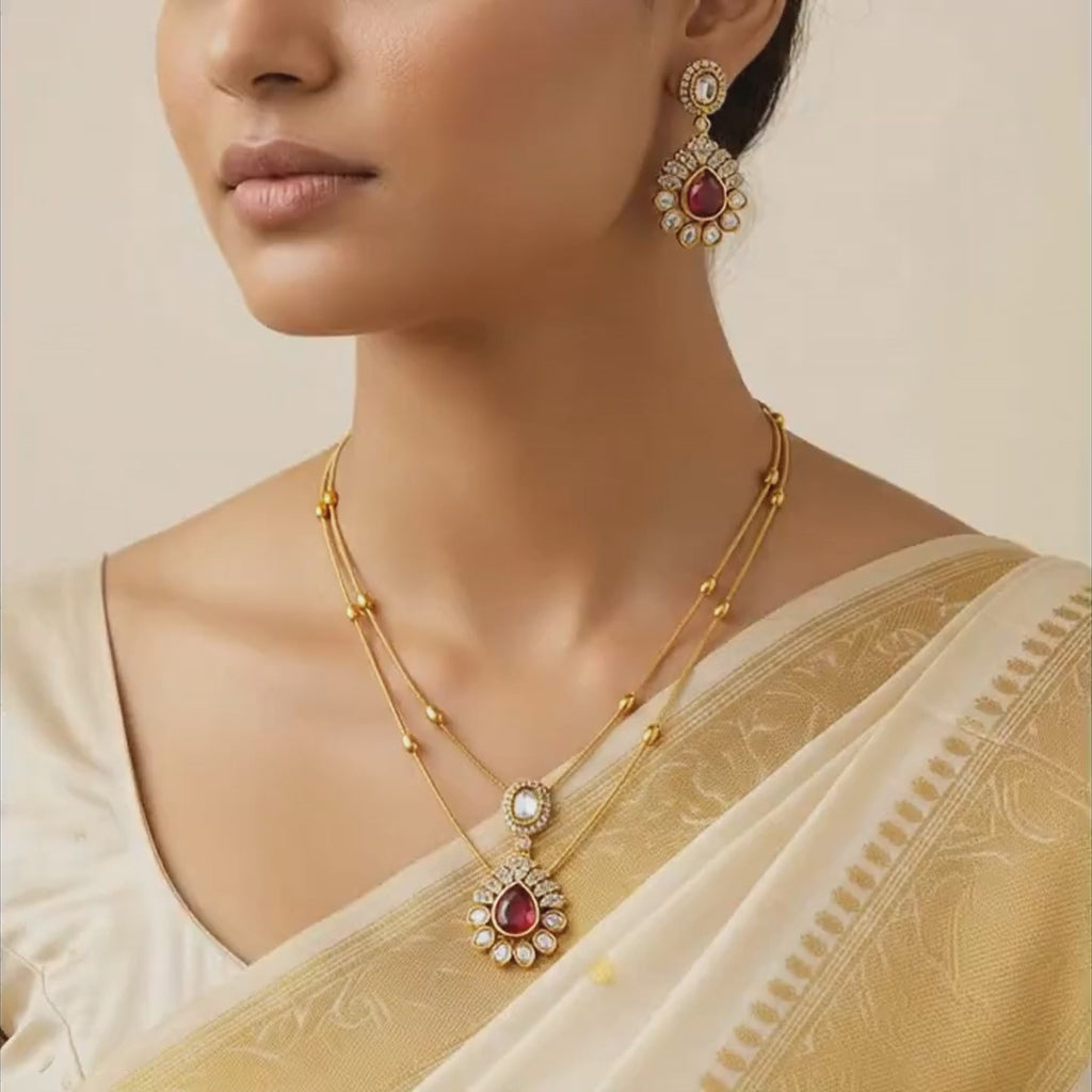 Elegant Dual-Layer Necklace Set