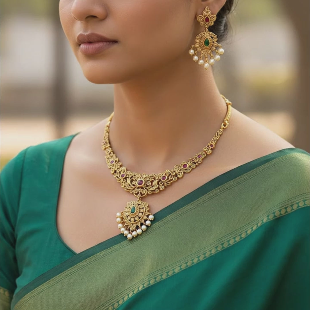 Elegant Festive Jewelry Set