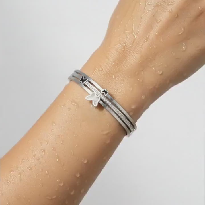 Flutter Charm Minimal Bracelet