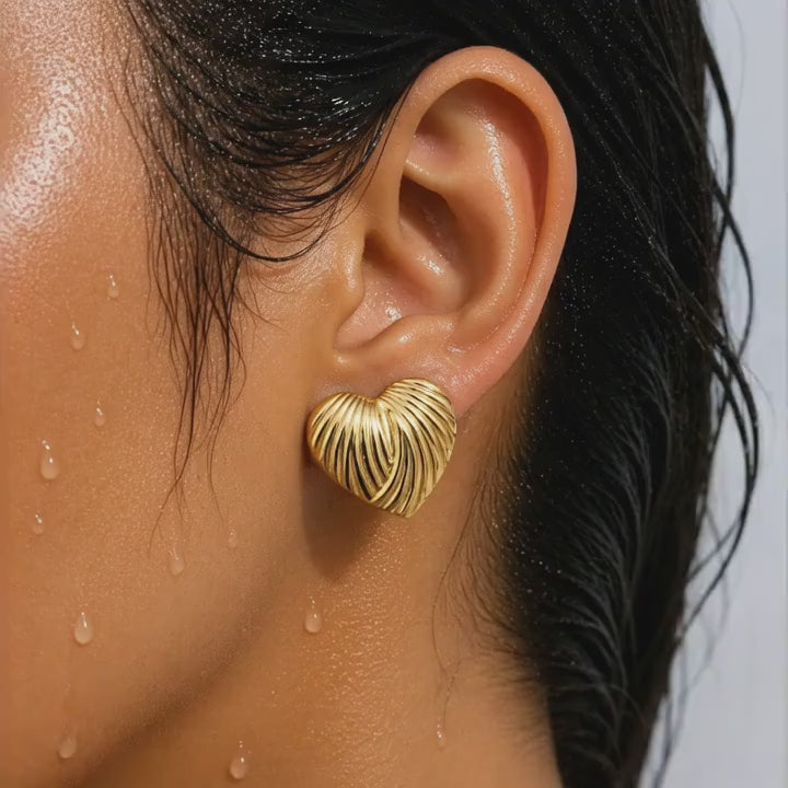 Ribbed Heart Earrings
